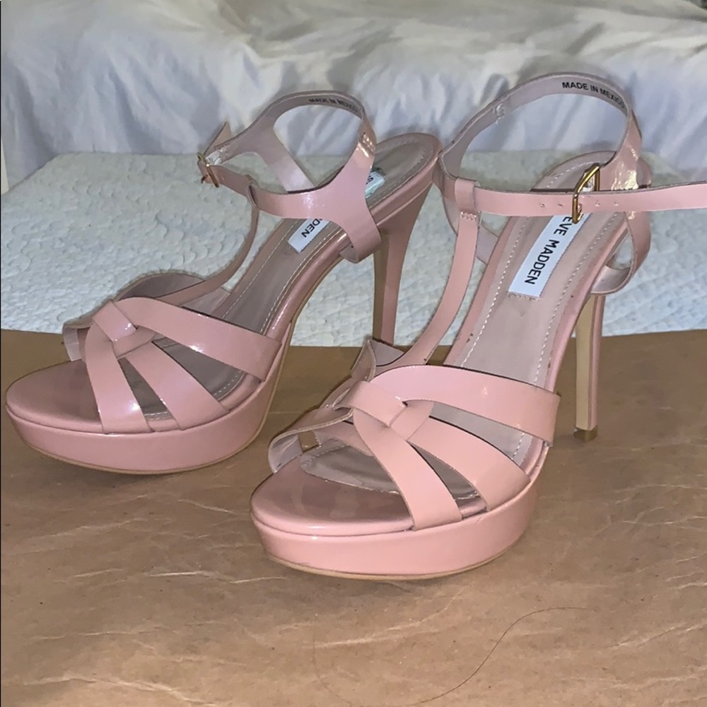 New Steve Madden strappy Nude platform heels - 9